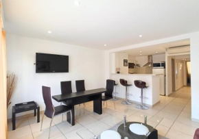 Гостиница Viva Riviera 2 Bedrooms 2 Bathrooms Rue Florian  Канны
